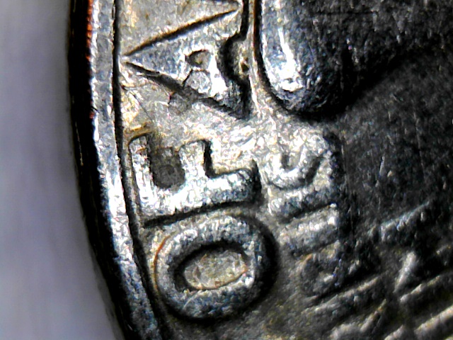 1972-Quarter-Scratches-Or-Die-Crack?-With-Machine-Doubling?