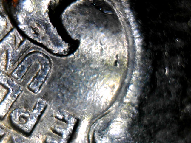 1972-Quarter-Scratches-Or-Die-Crack?-With-Machine-Doubling?