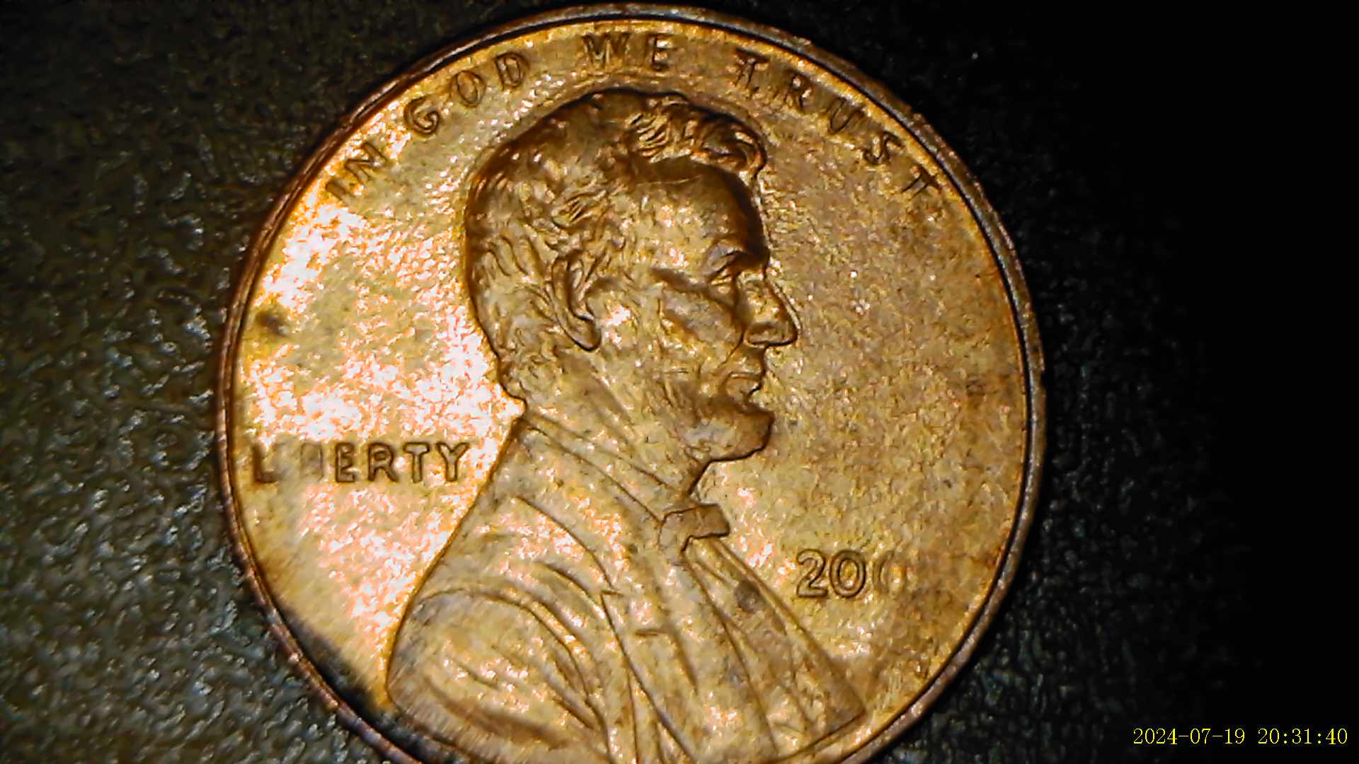2001-Penny-With-Distorted-Lettering?