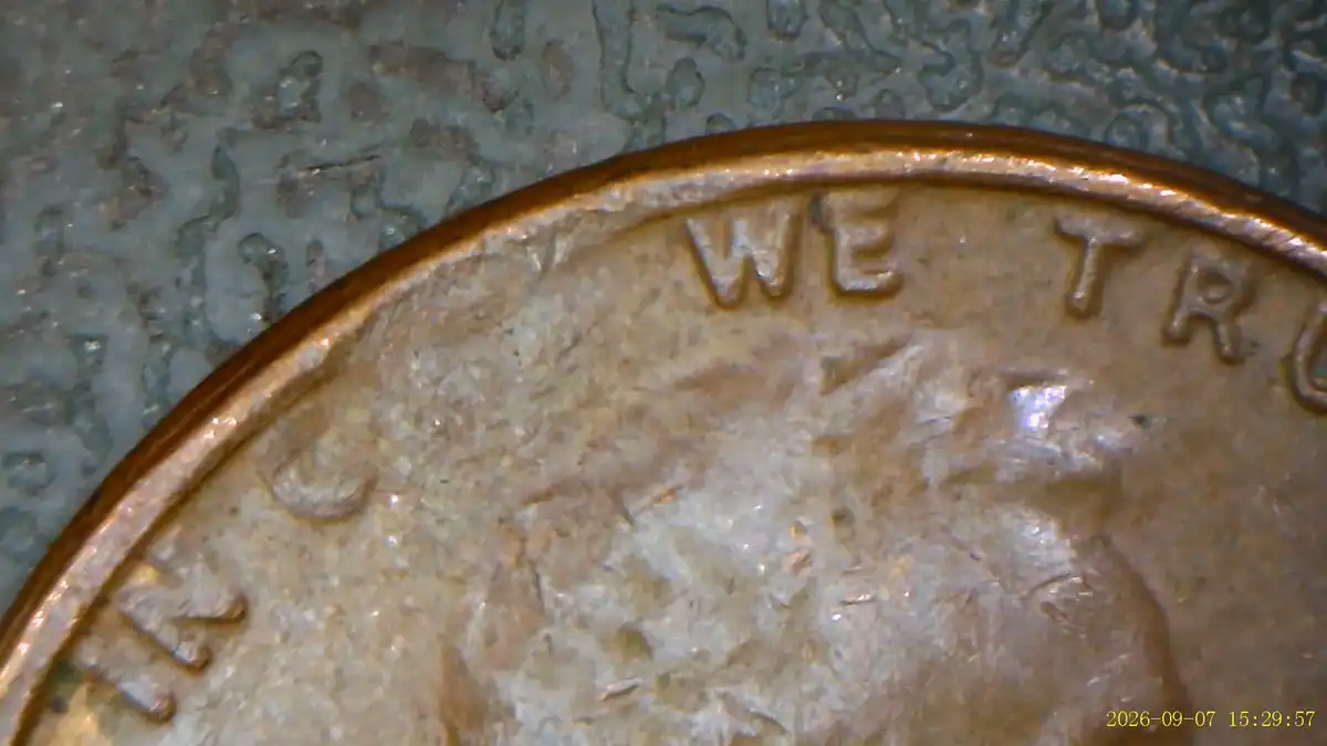 1982-LD-Copper-Penny-With-Possible-Strike-Thru?