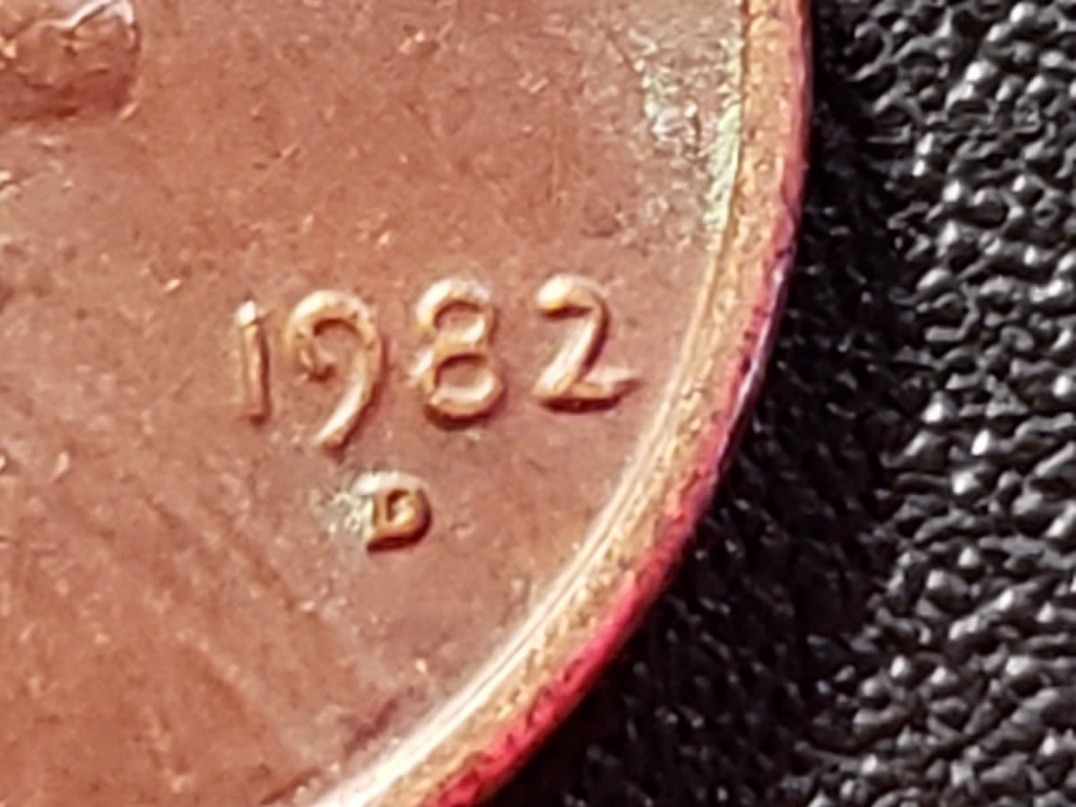 Large-Date-Or-Small-Date?-1982-D-LMC