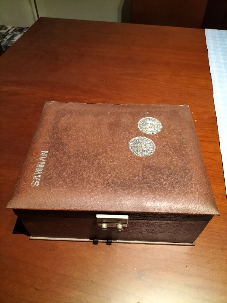Nice-Old-Box-For-Coin-Trays.-Opinions-On-How-To-