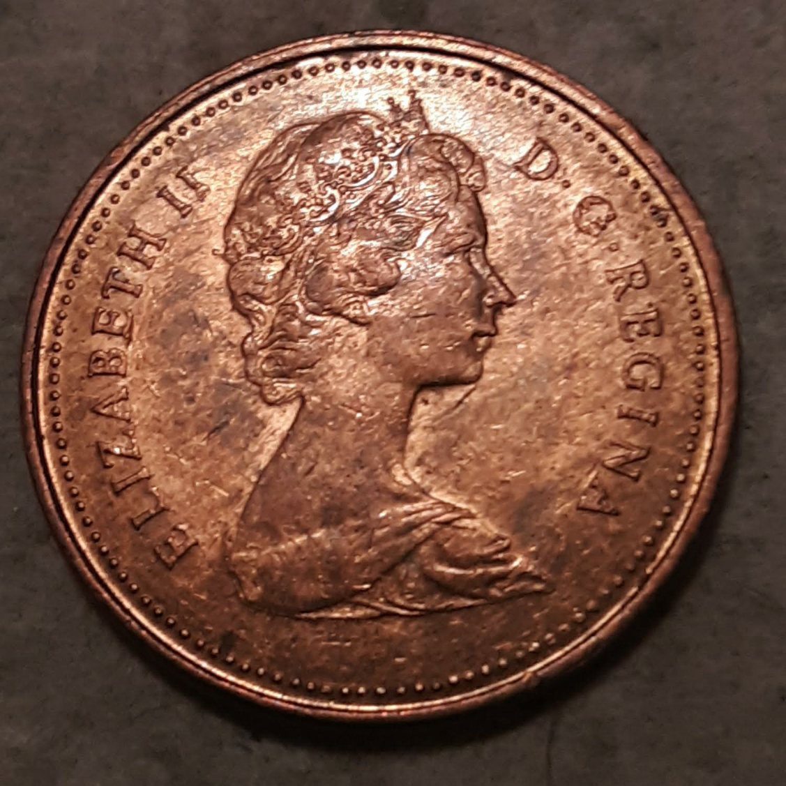 1981-Maple-Leaf-Cent-Is-This-Normal-For-This-Cent?-And-What-Is-On-The-Maple-Leaf?