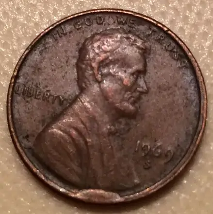 1969-S-Lincoln-Memorial-Cent:-Is-This-An-Error?-#1