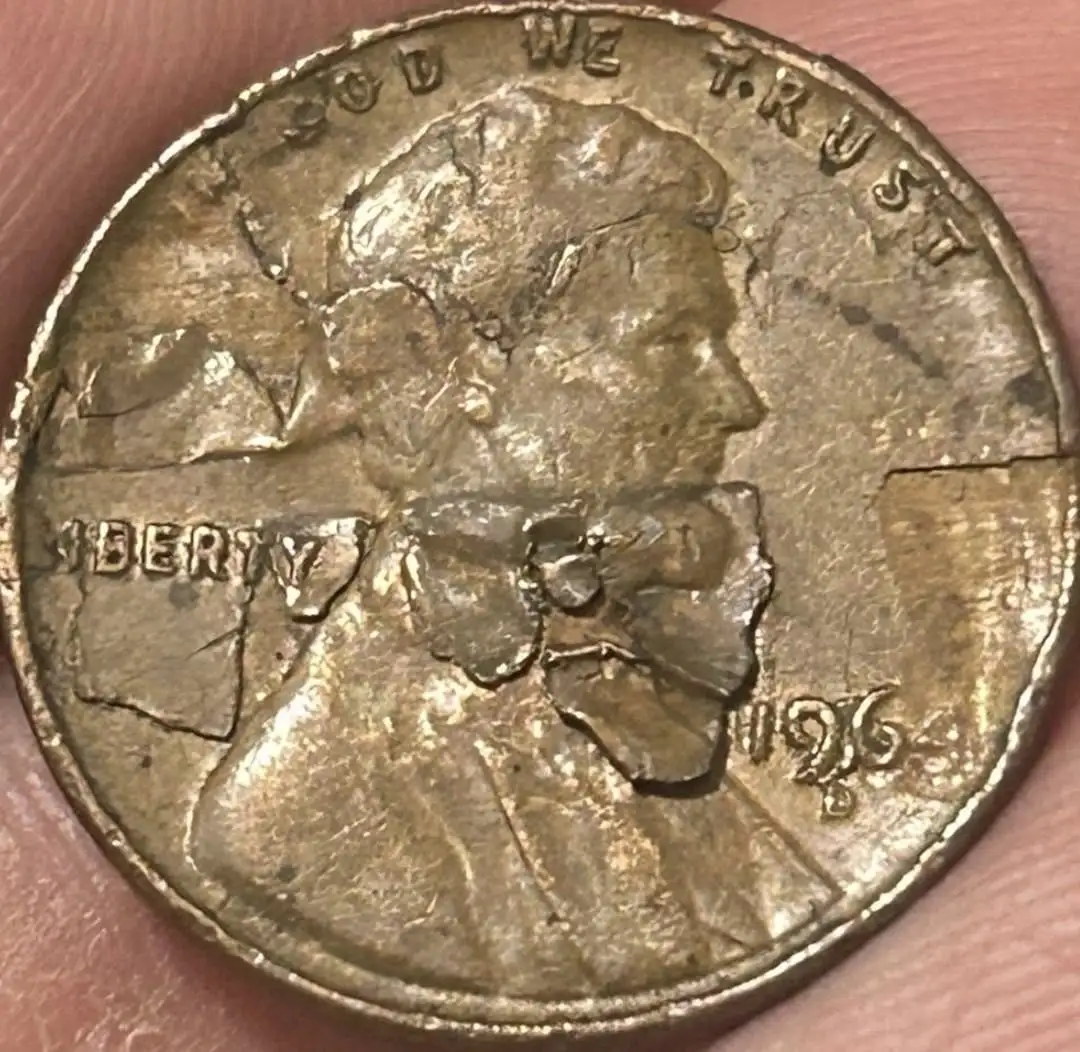1964-D-Lincoln-Memorial-Cent-With-Multiple-Retained-Laminations
