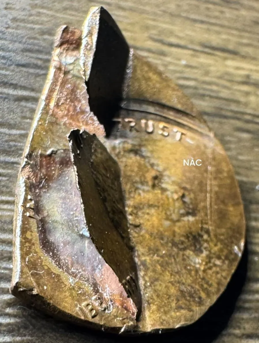 Very-Strange-Lincoln-Memorial-Cent
