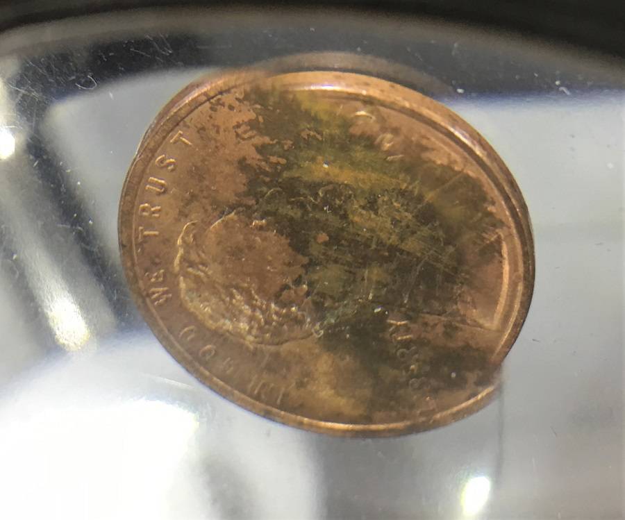 1909-VDB-Penny.--Toning-Or-Stain?