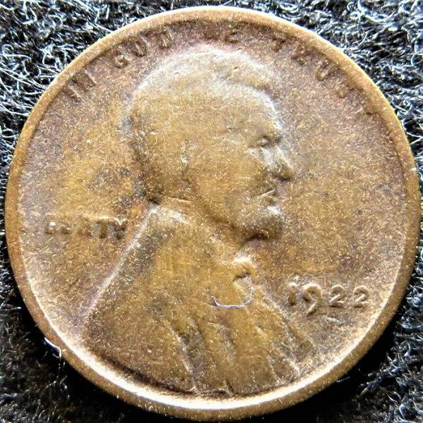 1922-Lincoln-Cent.--Maybe-'No-D'.--Bad-Shape.--Stained?
