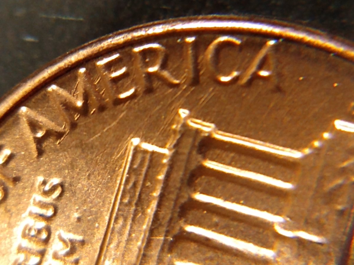 1982-Small-Date-Zinc-Lincoln-Penny-Retained-Cud-On-Reverse-In-America?
