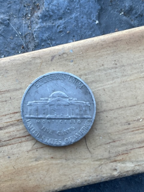 I-Found-A-2001-Nickel-Weighs-5-Grams-No-Face