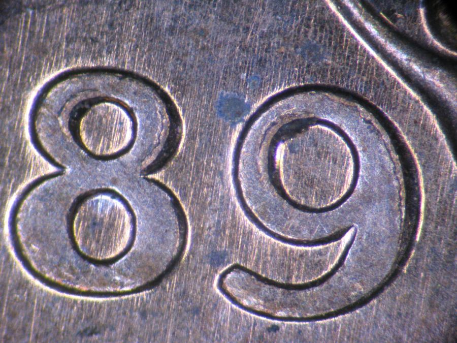 1989-Canadian-1-Cent-With-A-Flat-Bottomed-8-On-The-Date