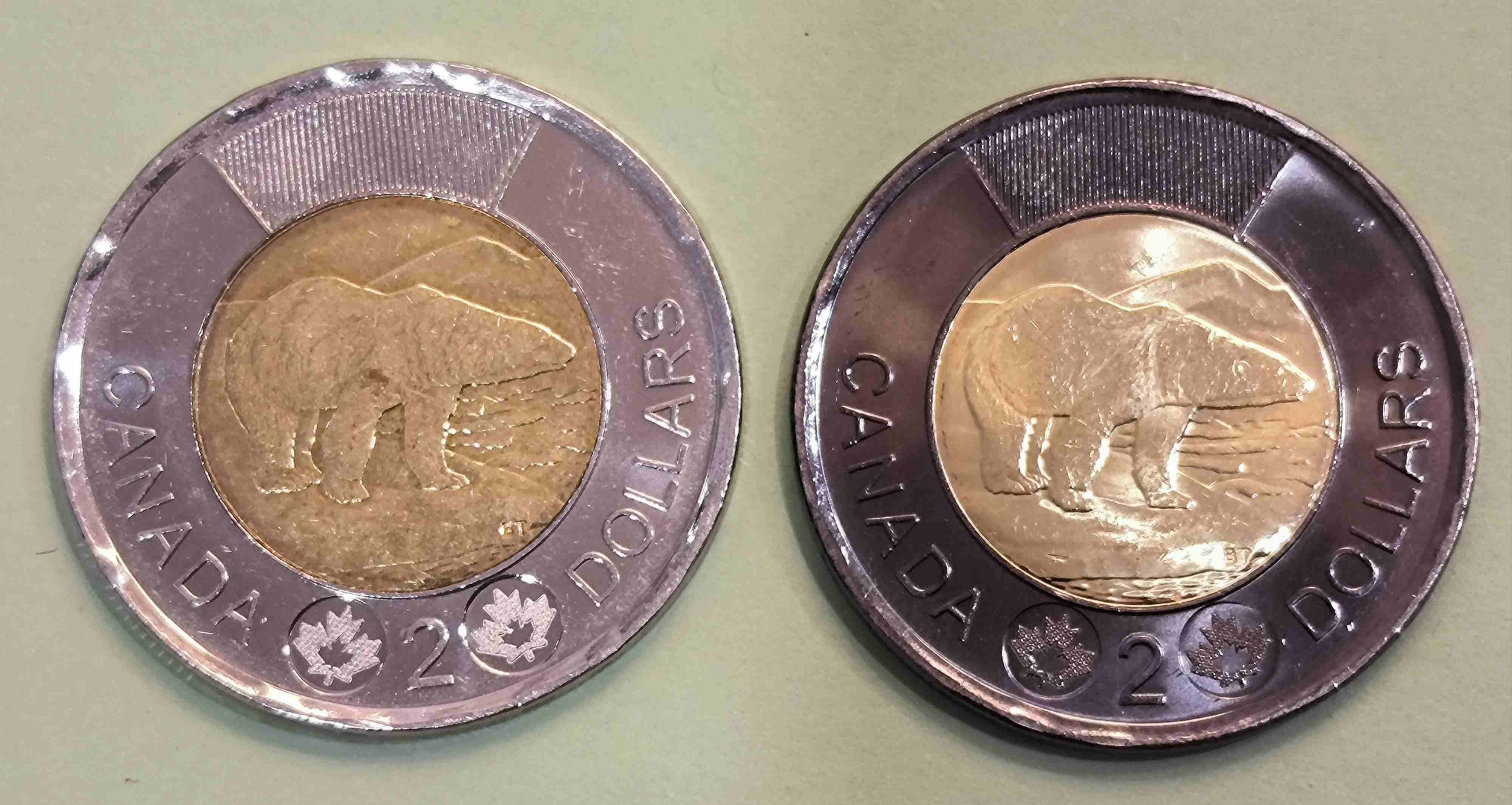Dark-Shining-Uncirculated-2022-Canadian-Toonie