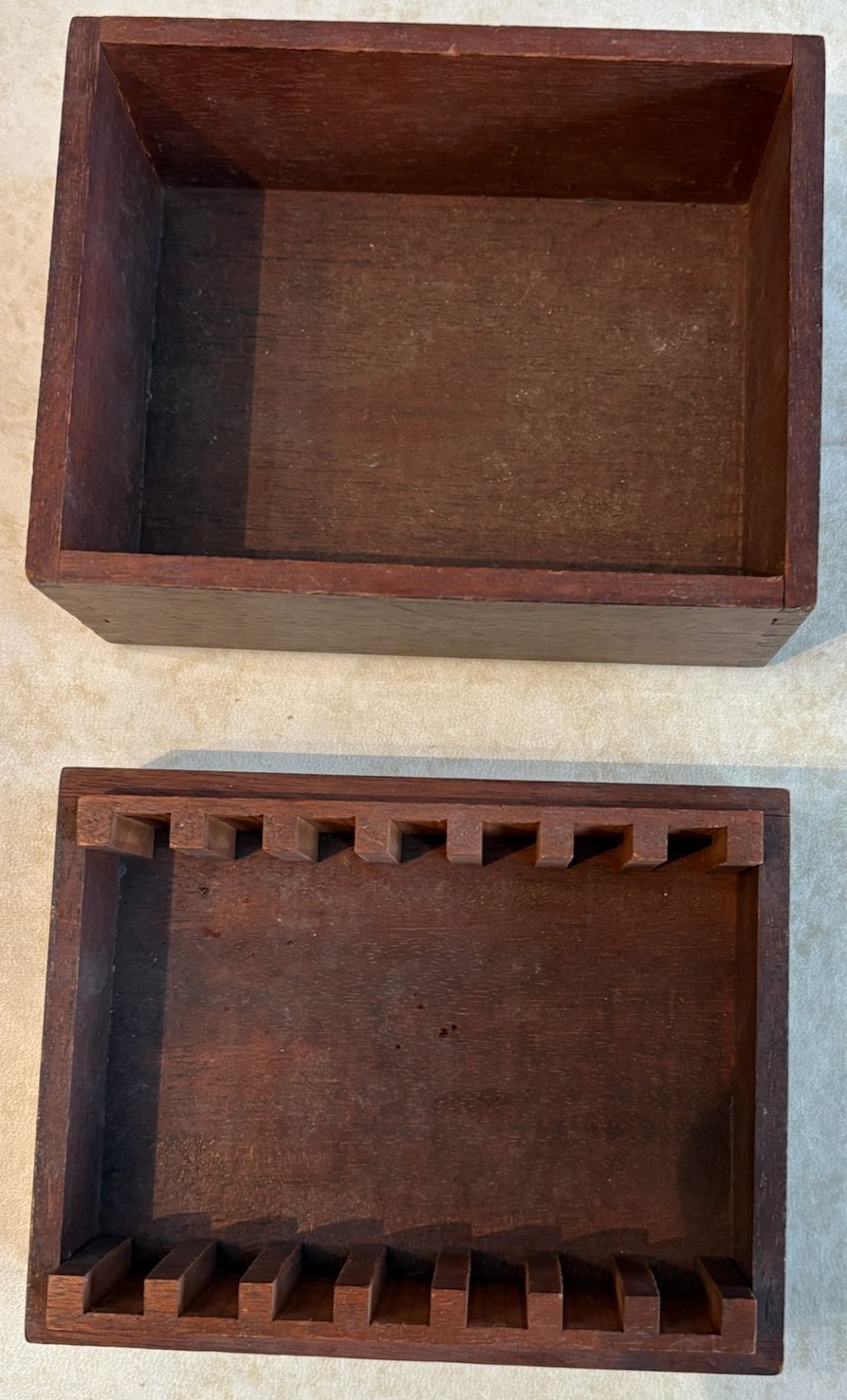 Wooden-Box-For-7-Redfield-Silver-Dollar-Slabs