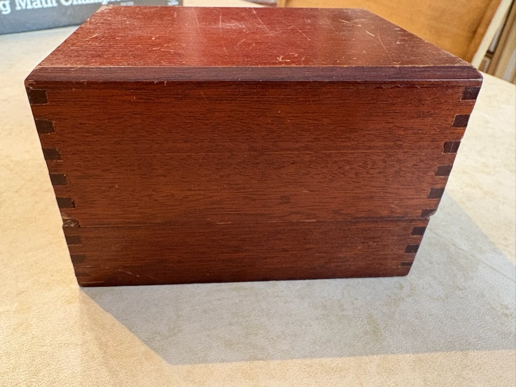 Wooden-Box-For-7-Redfield-Silver-Dollar-Slabs