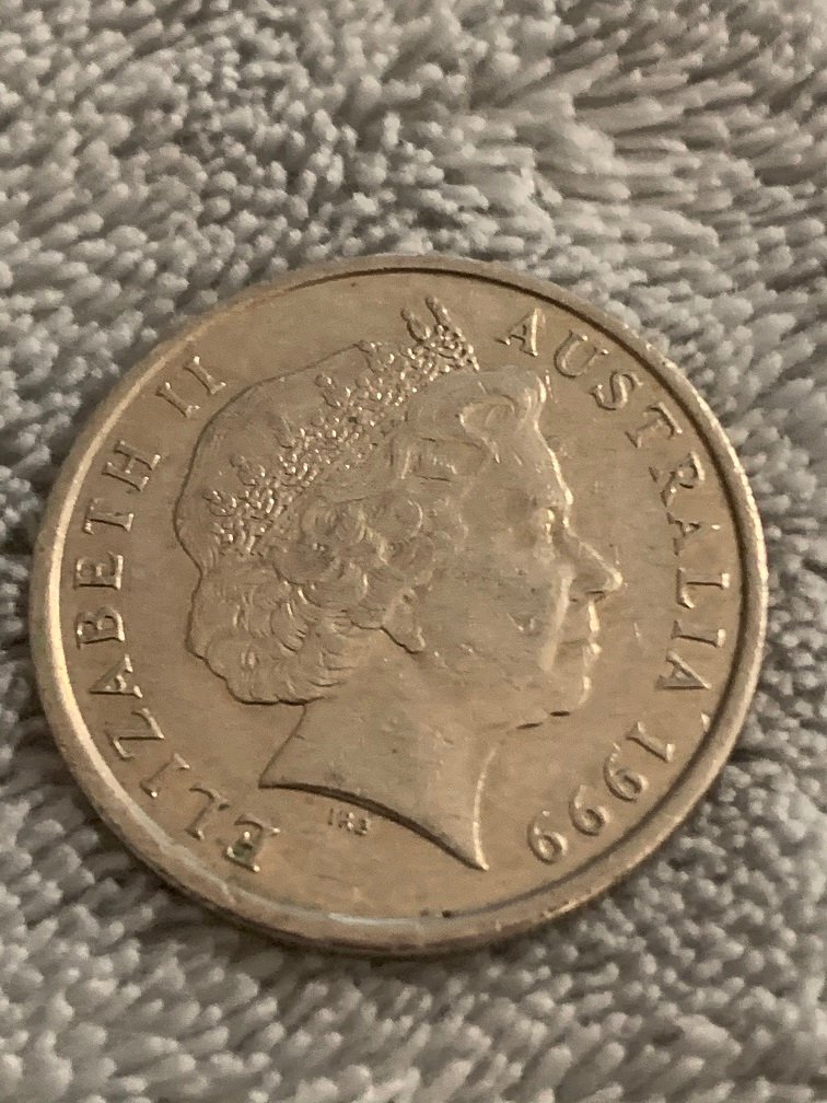 10c-Australian-Coin-Cuds-2-On-1-And-Cluster-On-The-Other-And-5c-As-Well