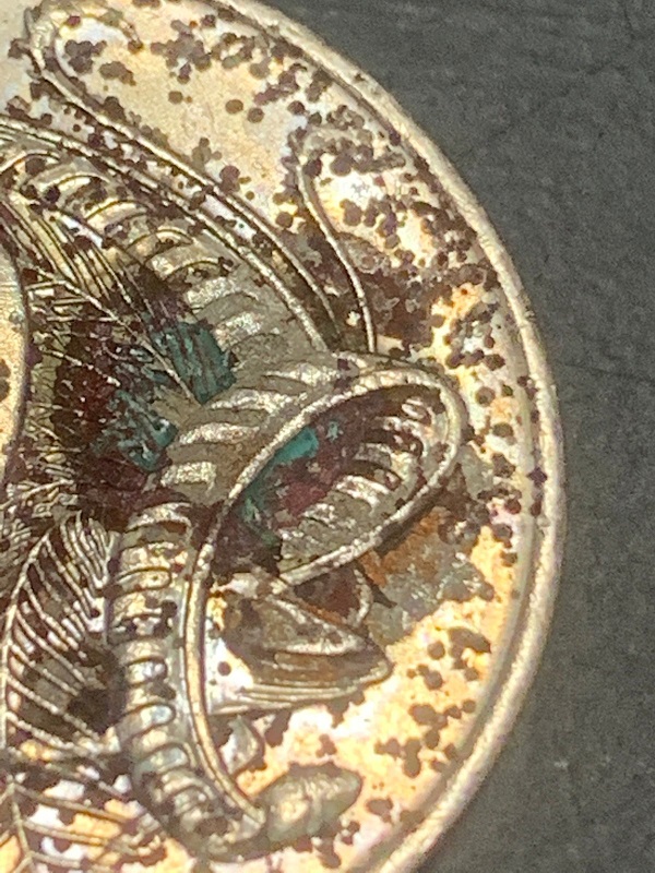 10c-Aust-2013-...oddly-Painted-On-Both-Sides-Of-The-Coin-....maybe-?