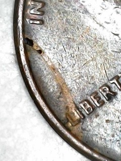 1980-P-Penny-Artifact-On-Left-Side?