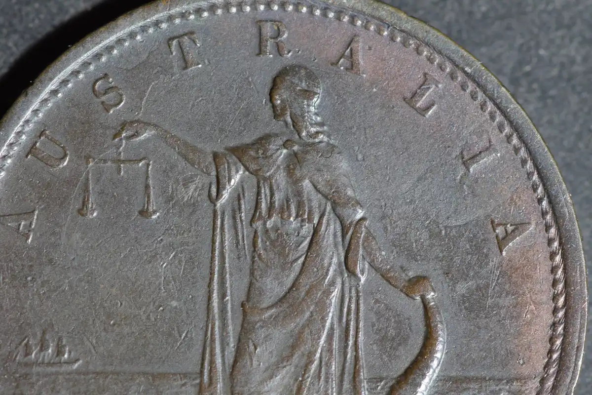 Martin-&-Sach-Adelaide-Ironmongers-R344-Penny-Token---Worth-Grading?