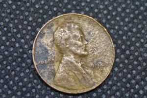 Missing-Clad-Layer?-Or-Damage-On-2002-D-Roosevelt-Dime