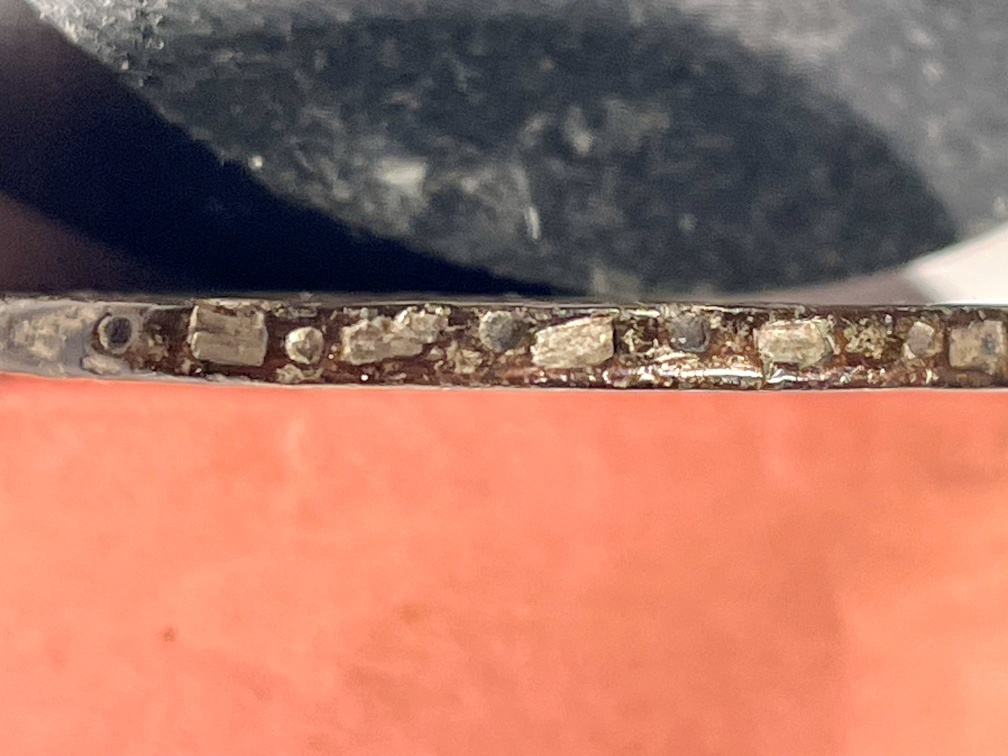 Contemporary-Circulating-Counterfeit-Vs.-War-Of-Independence-Mother-Coin-Prototype