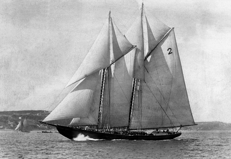 Commems-Collection-Canadian:-2021-Bluenose-Centennial