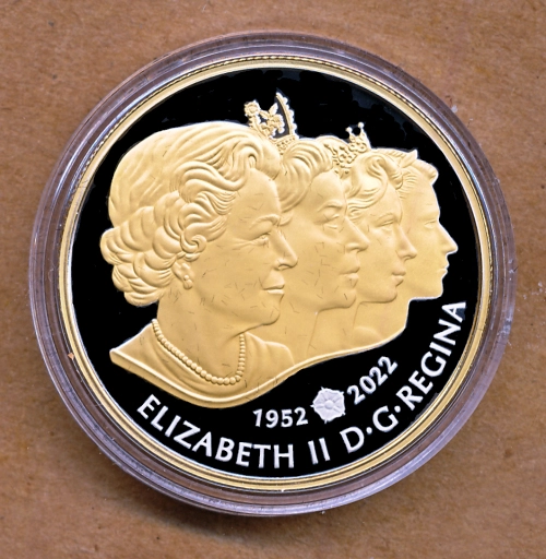Commems-Collection-Canadian:-2022-Imperial-State-Crown-Silver-Dollar