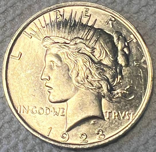 1923--Peace-Dollar-For-Grading