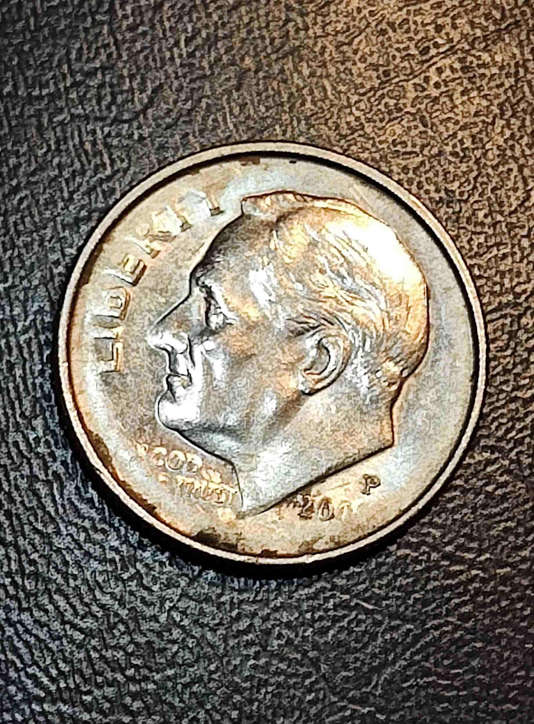 Can-Somebody-Tell-Me-What's-Up-With-This-20?-Dime-?-It-Just-Looks-Crazy-Under-The-Scope