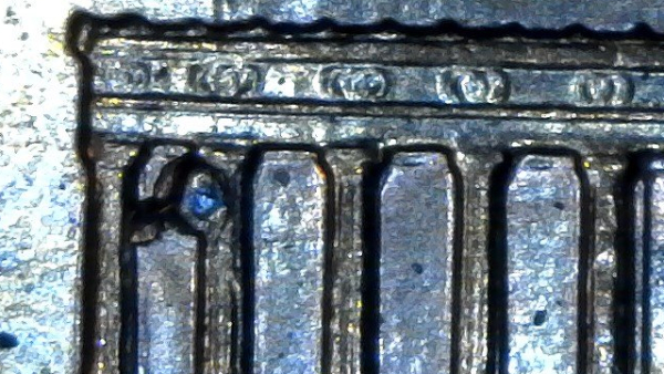 2006-LMC-Die-Chip,-Debris-Or-Zinc-Rot-Help-Please