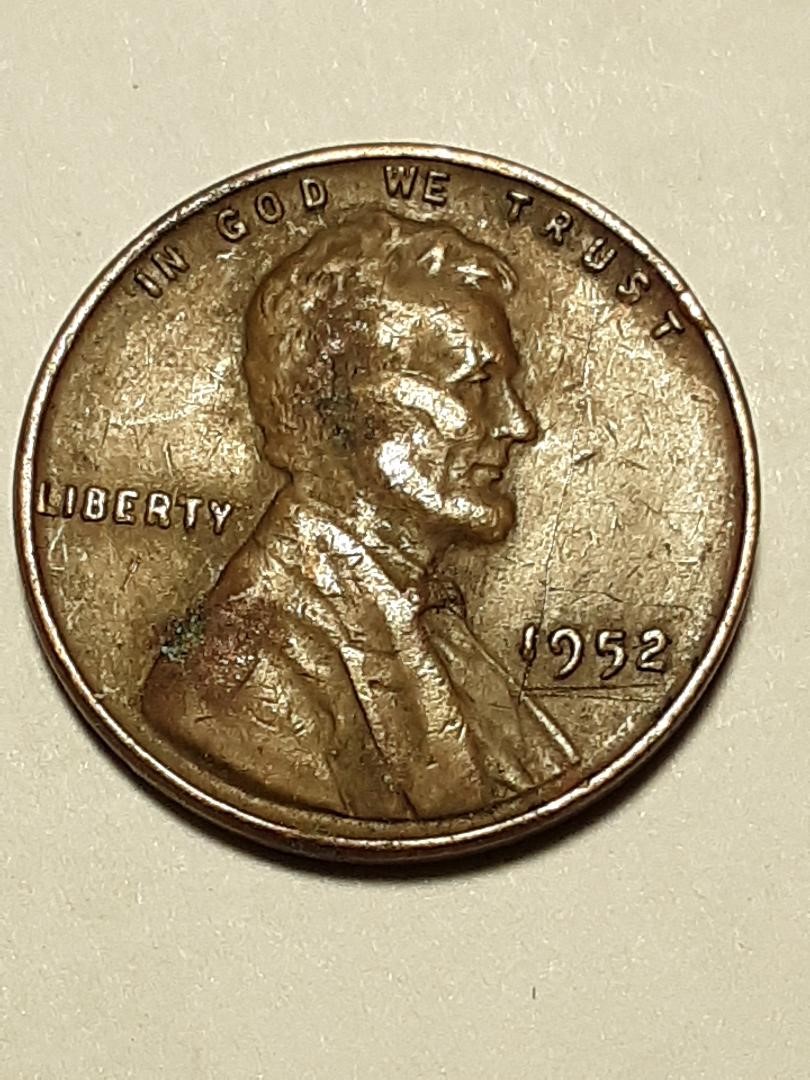 1952-Penny-With-Lines-Under-The-Date