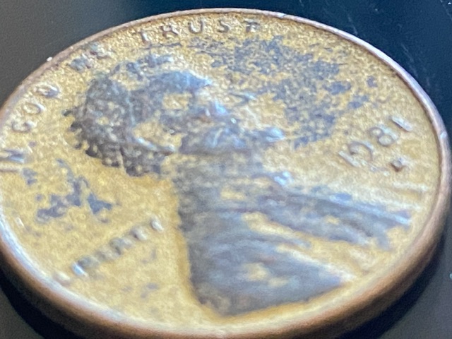 1981-D-Penny-Is-Gold-And-Copper