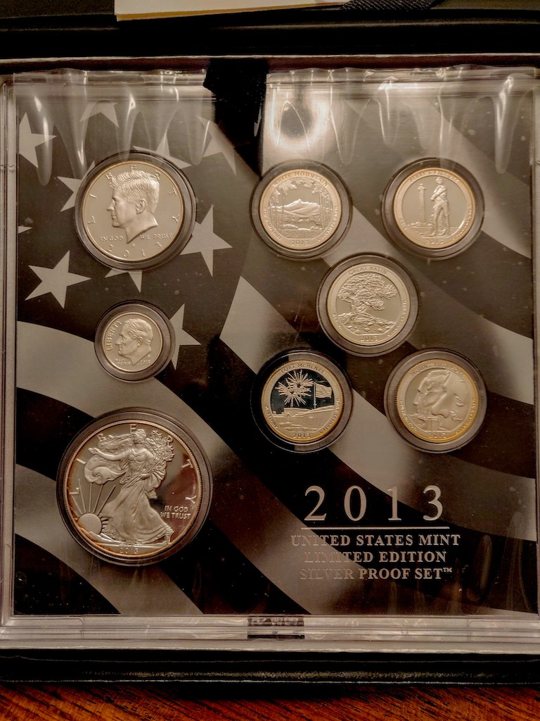 Post-Pictures-Of-USA-Sets-In-Original-Government-Packaging