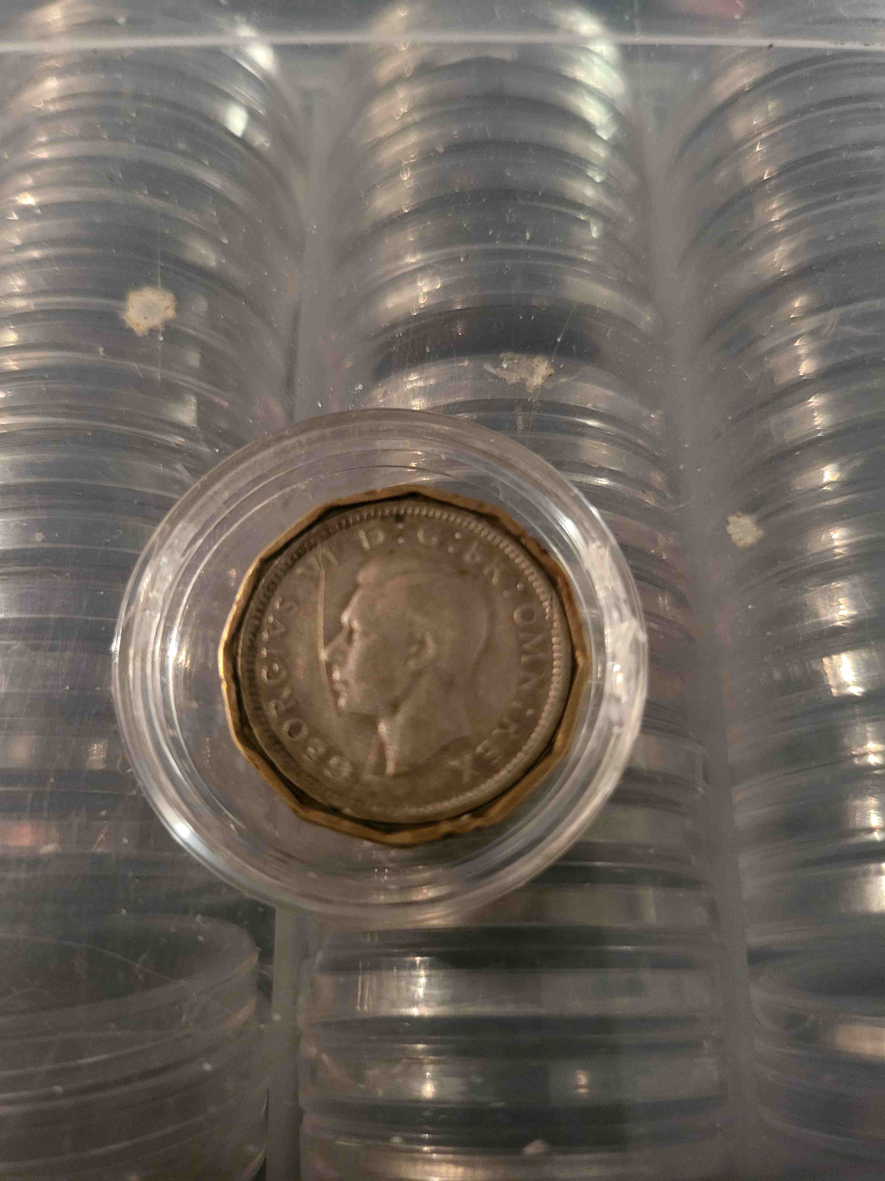 Help-What-Is-This-Coin-Wow?-Id:-Magician's-Coin