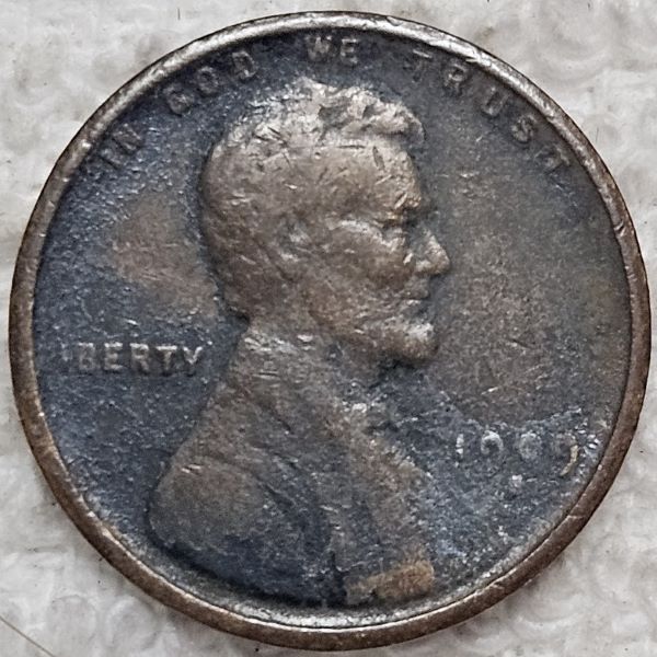 Looking-Back-Into-The-Pictures-Of-My-1909-S-Lincoln-Cent