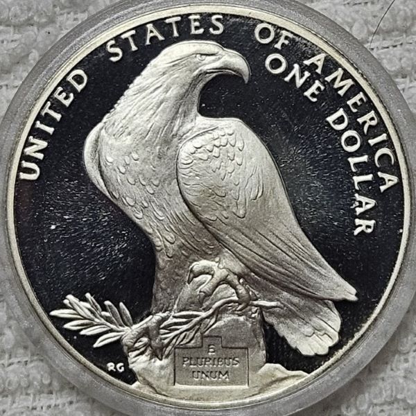 Post-Your-Coins-And-Medals-That-Depict-A-Statue