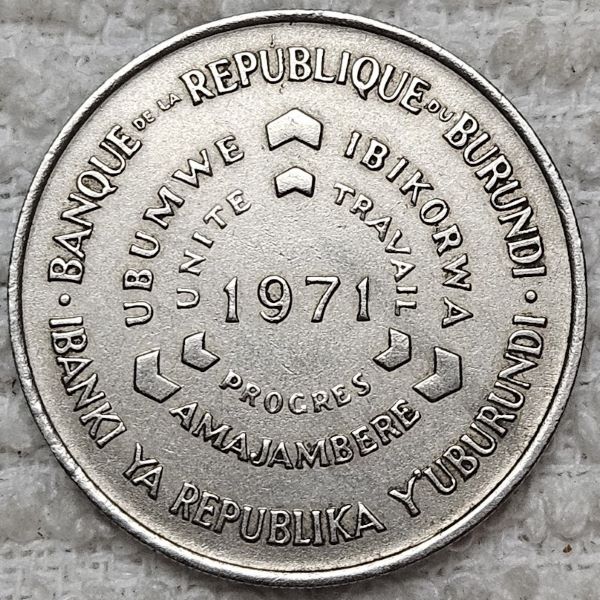 Show-Your-Coins-With-Fruit.