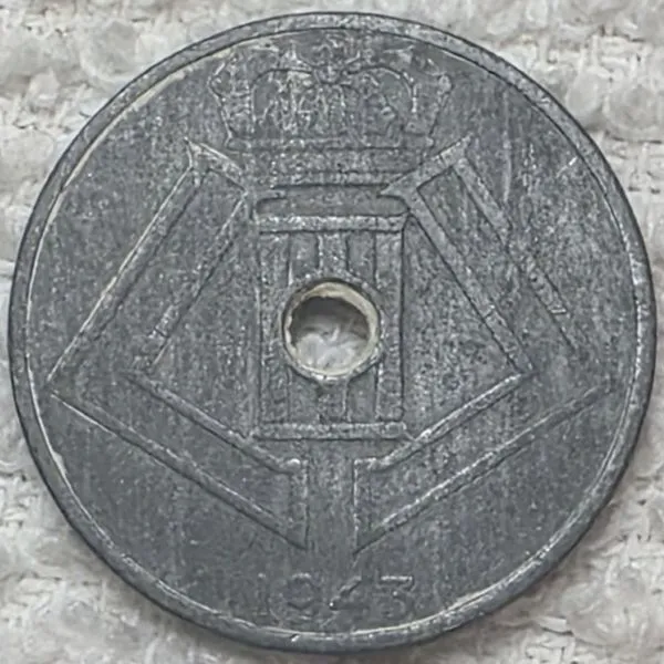 Post-Your-Coins-With-Coats-Of-Arms,-Shields,-Crests,-Crowns,--Etc.