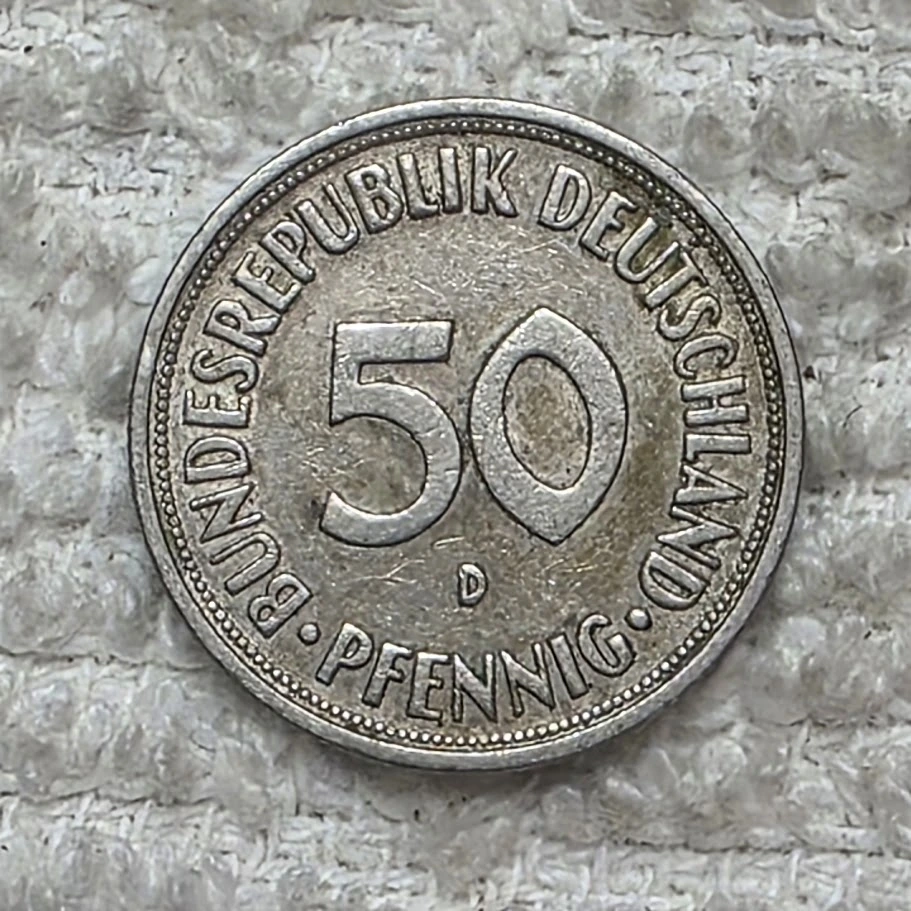Post-Your-Coins-With-Hats