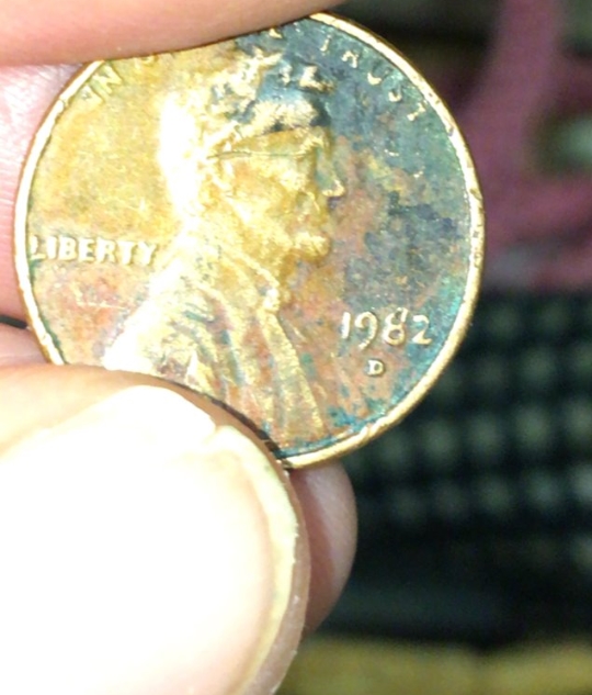 Another-1982-Penny-With-Weird-Looking-Date-Take-A-Look-At-The-8