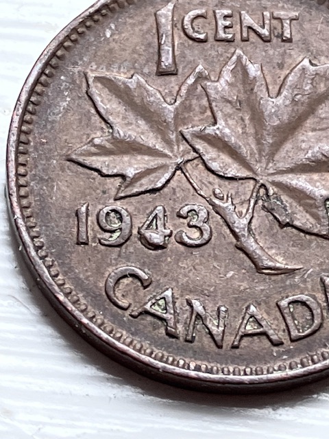 Two-1943-Cents-With-Same-Die-Chip.