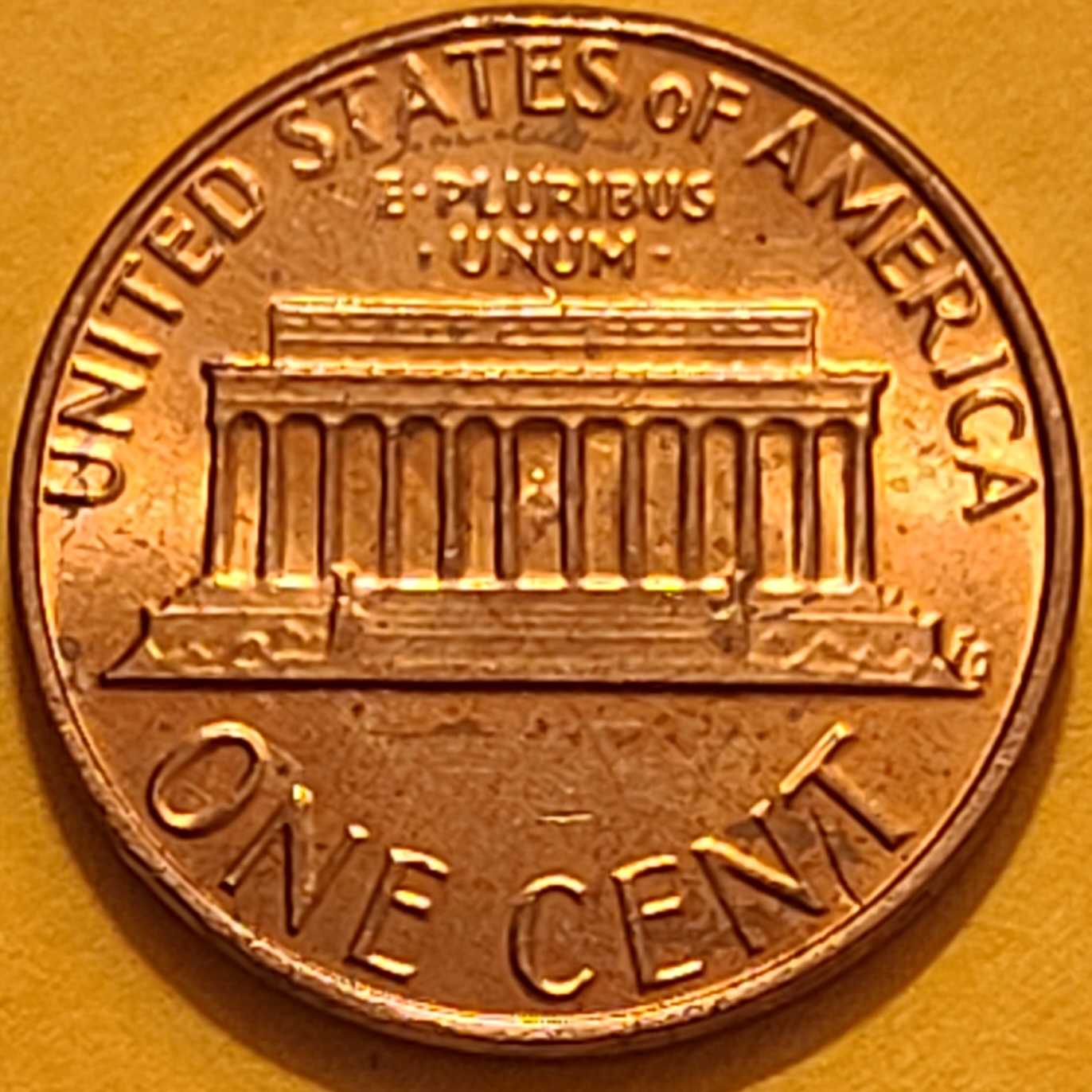1982-Lincoln-Cent-Cracks?