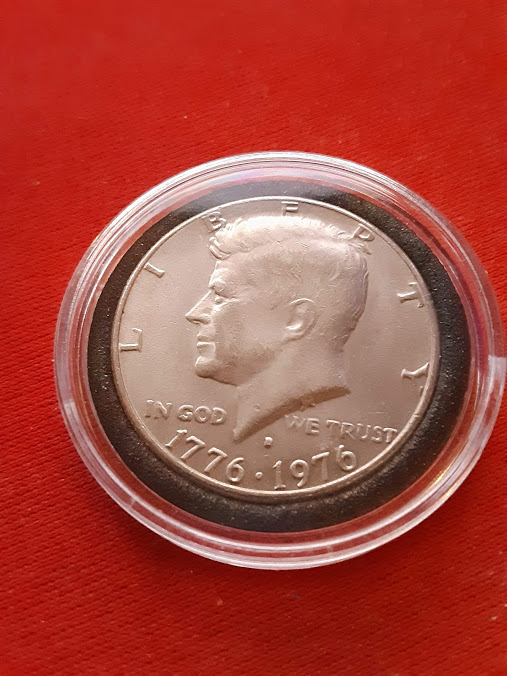 1776--1976-Bicentennial-Kennedy-D-Half-Dollar-Mint-Mark-Error?