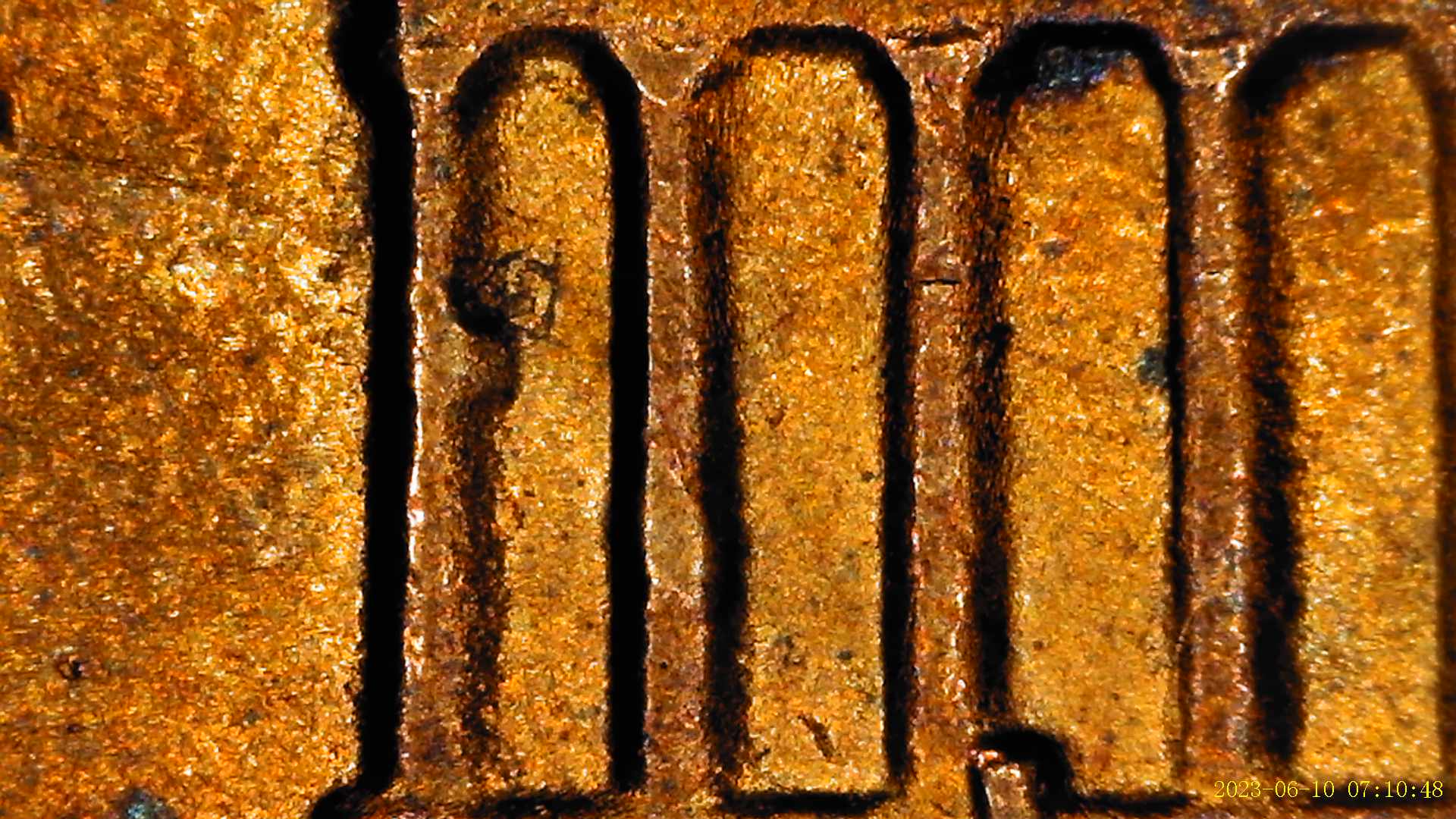 1982-Large-Date-Penny-With-Cud-/-Die-Crack-Location-Obverse/Reverse