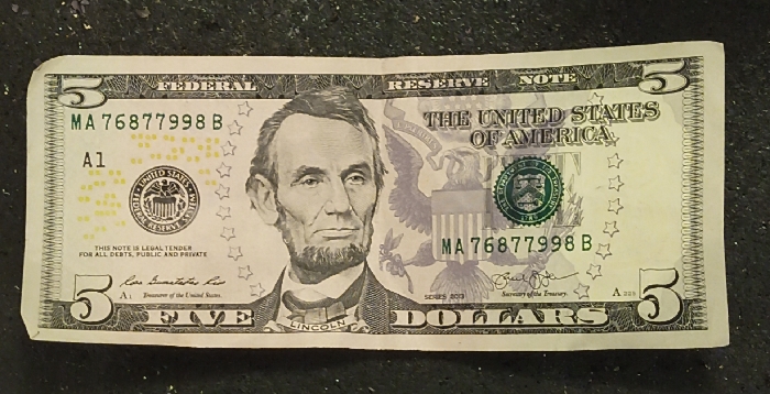 2013-5-Dollar-Bill-Flaming-Serial-Number