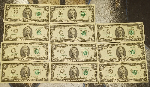2-Dollar-Bills-Serial-Numbers-For-A-90-Year-Old