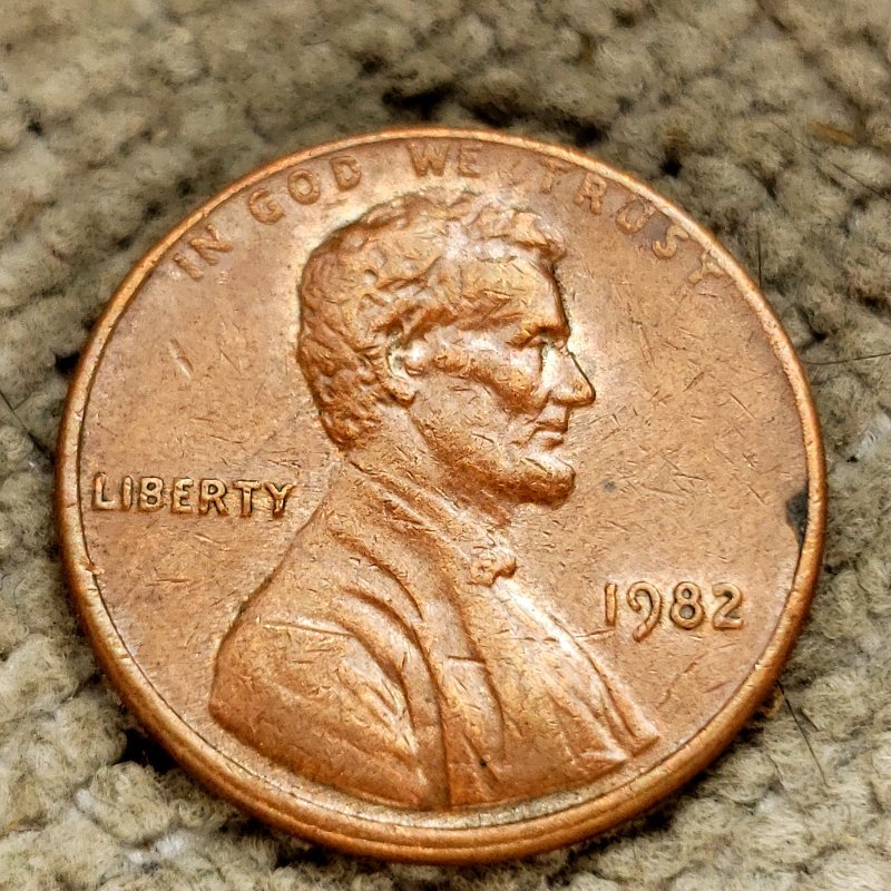 Small-1982-P-Bronze-LMC-,--Large-Obverse-Moto?