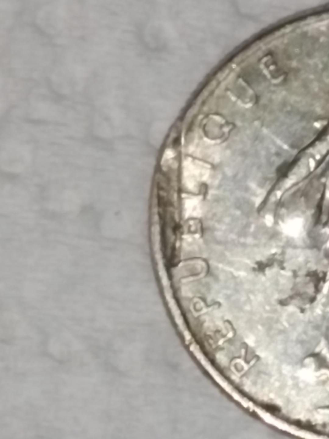 Please-Need-Help-With--1986-1/2-Franc-Republique-Fran�aise-.is-It-An-Error?