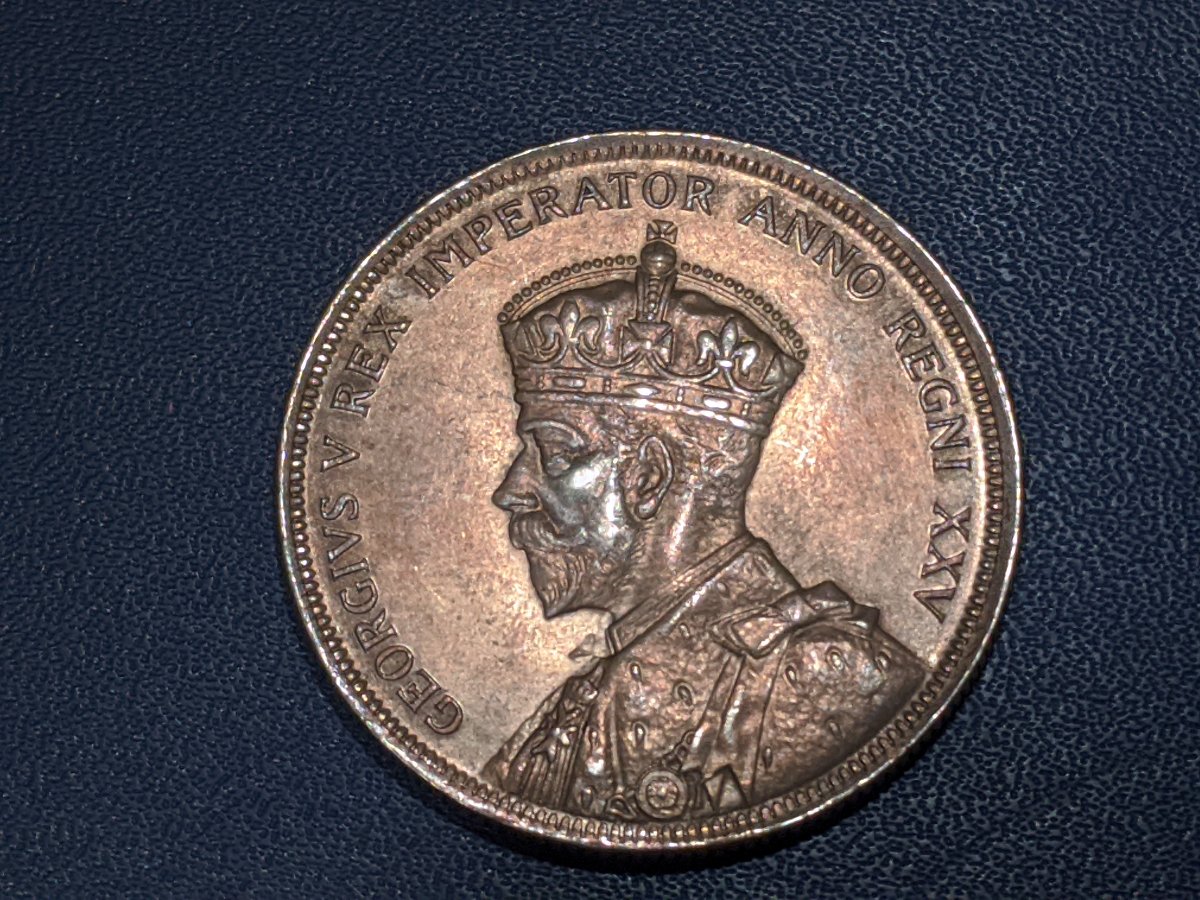 What's-This-On-1935-Canada-Silver-Dollar?