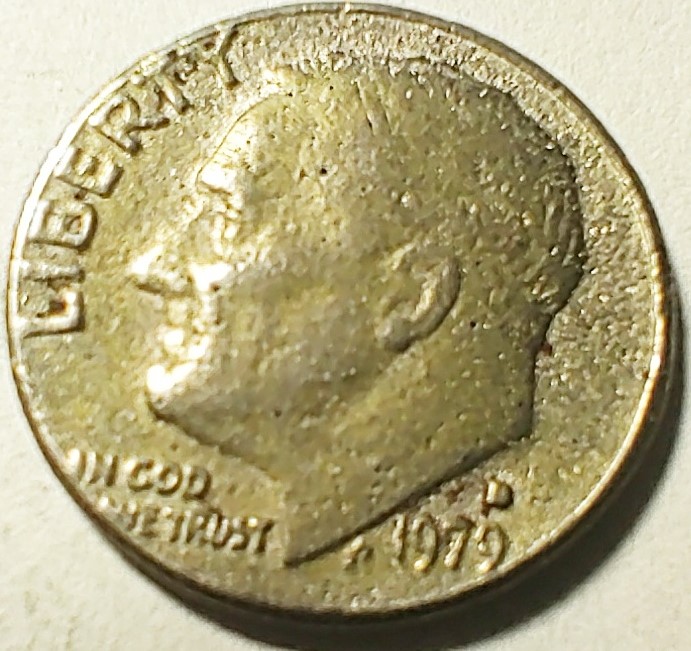 1979-D-Dime-Error-Coin-Looks-Like-Two-Clad-Sides-With-No-Center