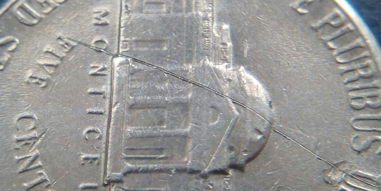 1992-P-Nickel---Possible-Long-Die-Crack